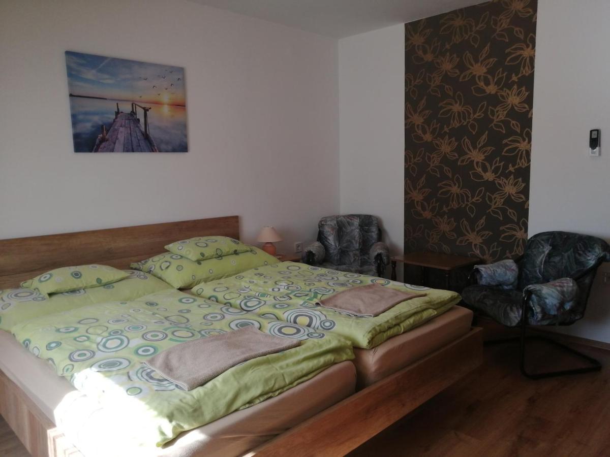 Anita Apartman Buk Bagian luar foto